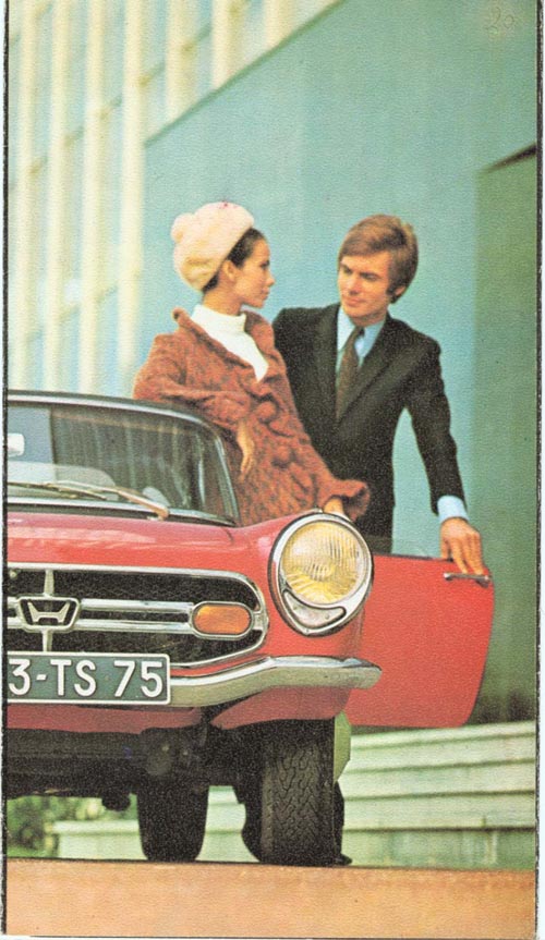 Honda S800 Brochure Page 1